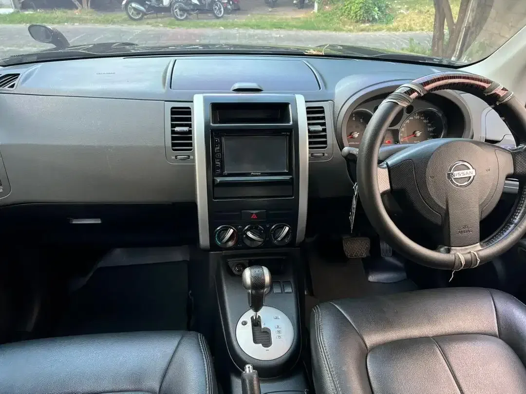 Nissan X-Trail st 2.4cc 2009 matic - Image 8 of 9
