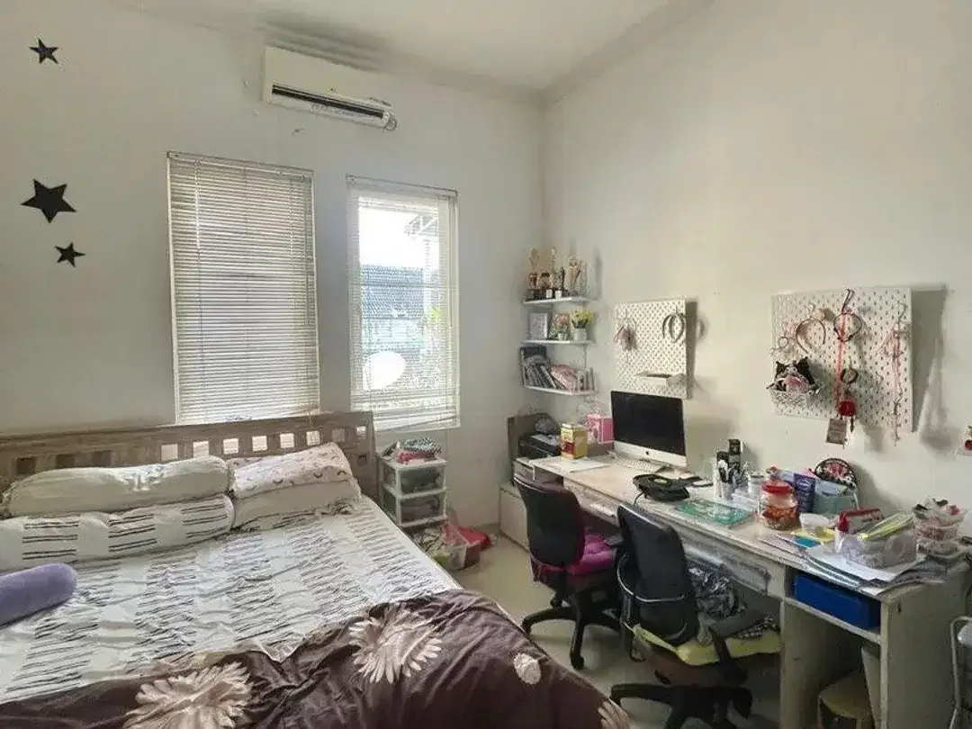 Rumah Bagus 3 Lantai Lokasi Strategis Dijual, di Denpasar Utara Area - Image 5 of 5