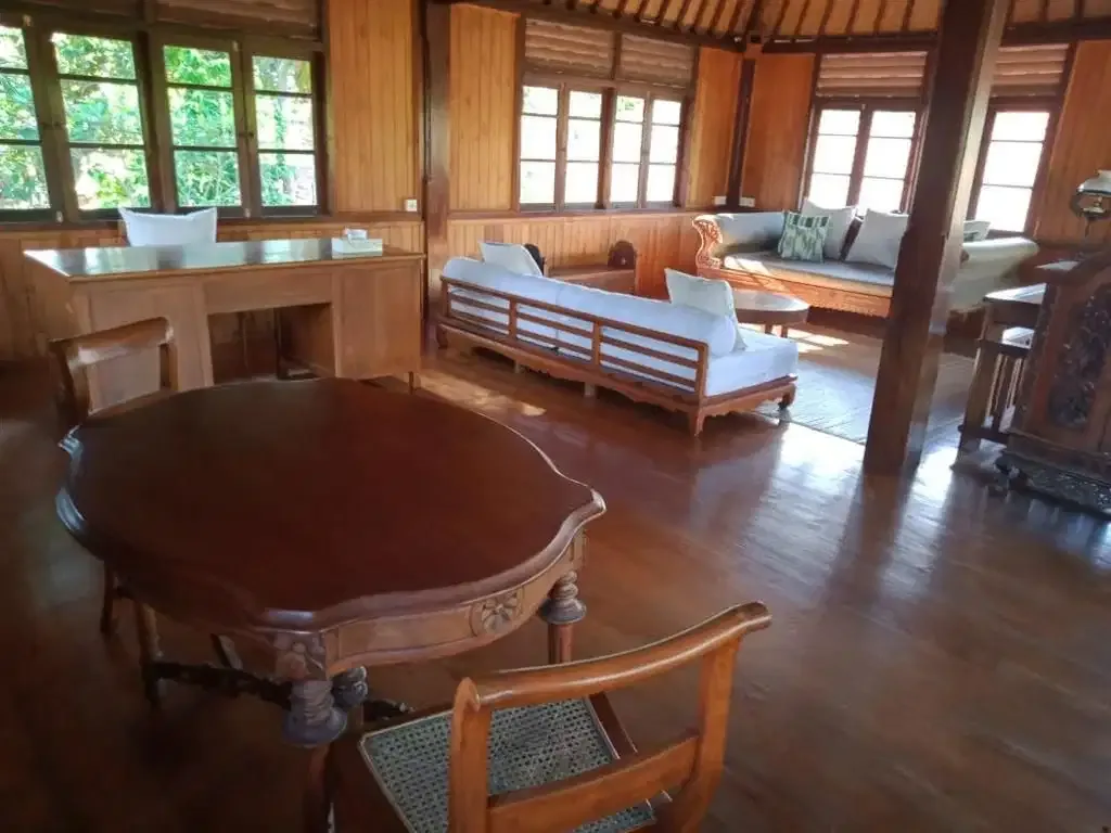 BALI TRADITIONAL STYLE VILLA WALKING DISTANCE TO SANUR BEACH BALI - Image 4 of 10