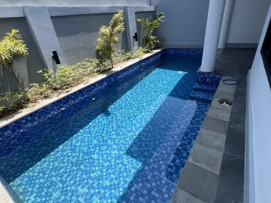 BRAND NEW MODERN VILLA IN BATUR SARI SANUR - Image 3 of 10