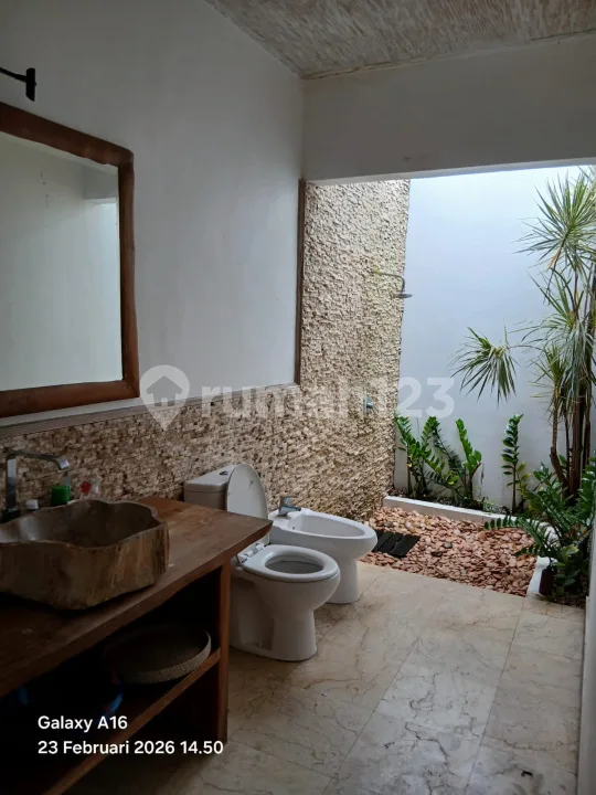 For Rent Big Villa At Seminyak Kuta Bali Near Canggu - Image 2 of 4
