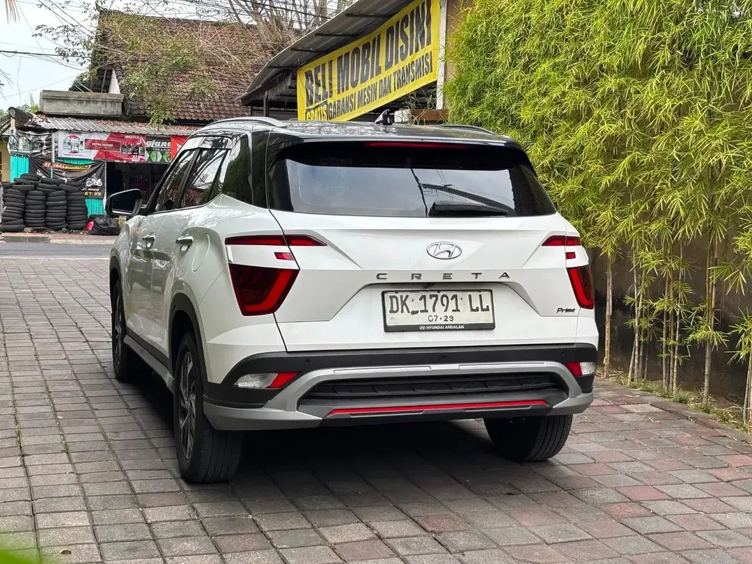 Hyundai Creta Prime AT 2023 Two Tone Putih - Image 3 of 10