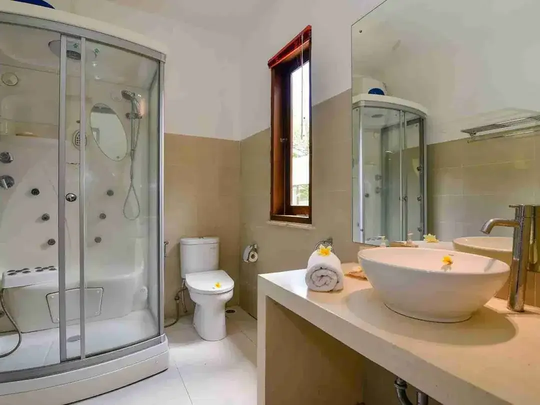 Villa PREMIUM  Beach Side Mertasari Sanur - Image 7 of 10