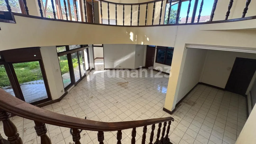 Rumah Sewa di Raya Puputan Renon # Sanur Plaza Renon Hayam Wuruk - Image 2 of 4