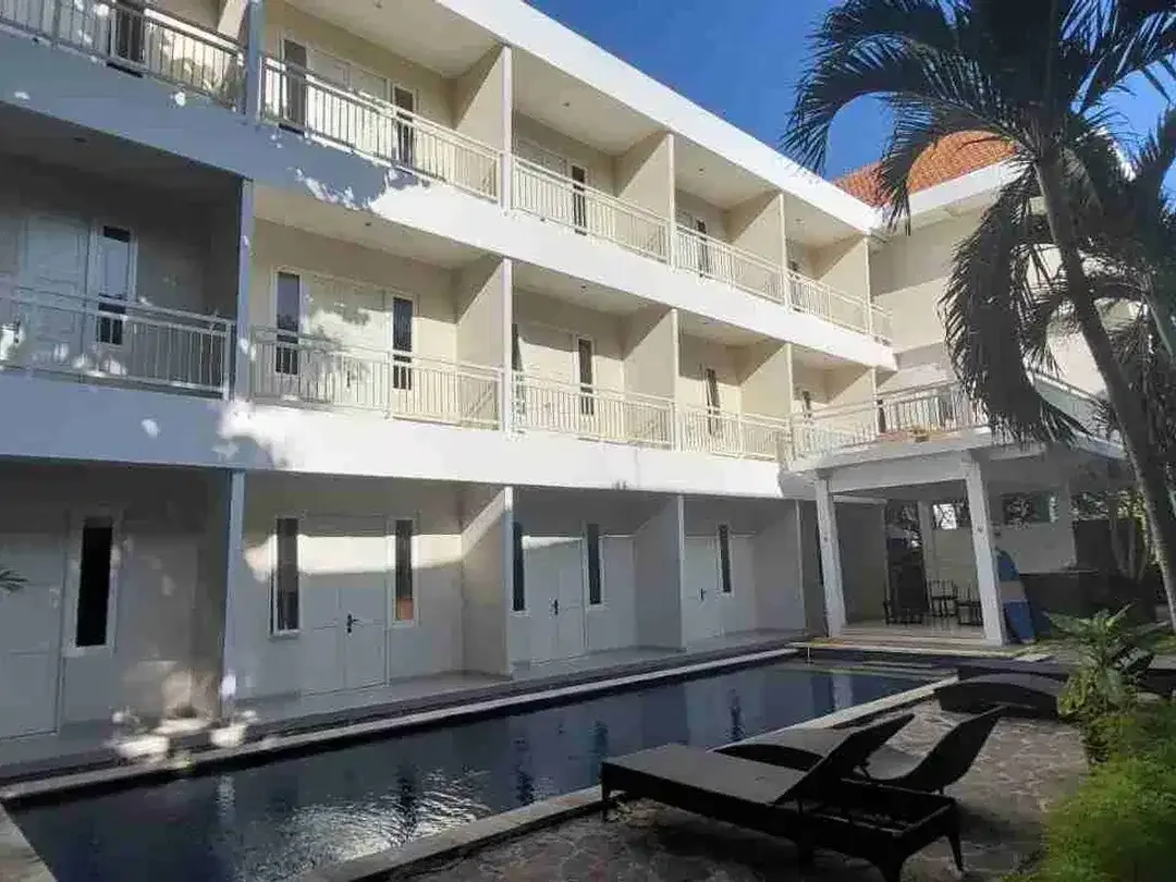 DIJUAL KOS ELIT FULL PENGHUNI LOKASI DEKAT SAMPING MALL DAN KAMPUS UDAYANA JIMBARAN BALI - Image 2 of 10