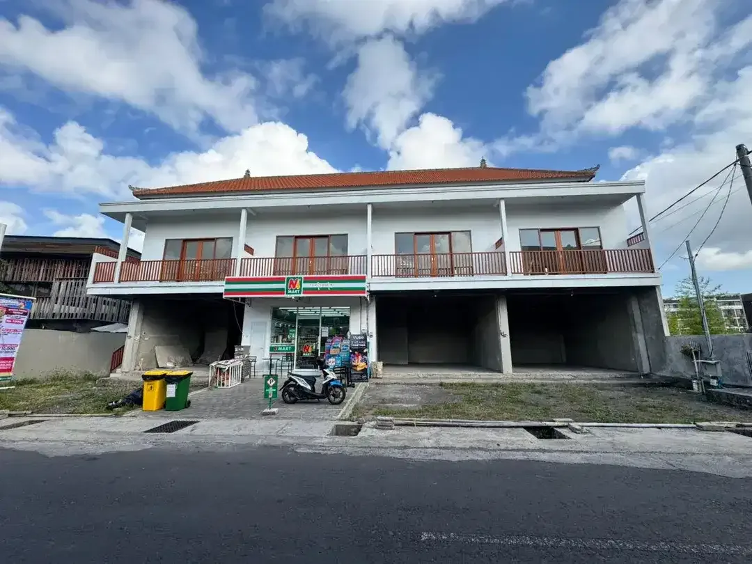 BANGUNAN KOMERSIAL DISEWAKAN – JL. MUNDUK, PERERENAN - Image 1 of 4