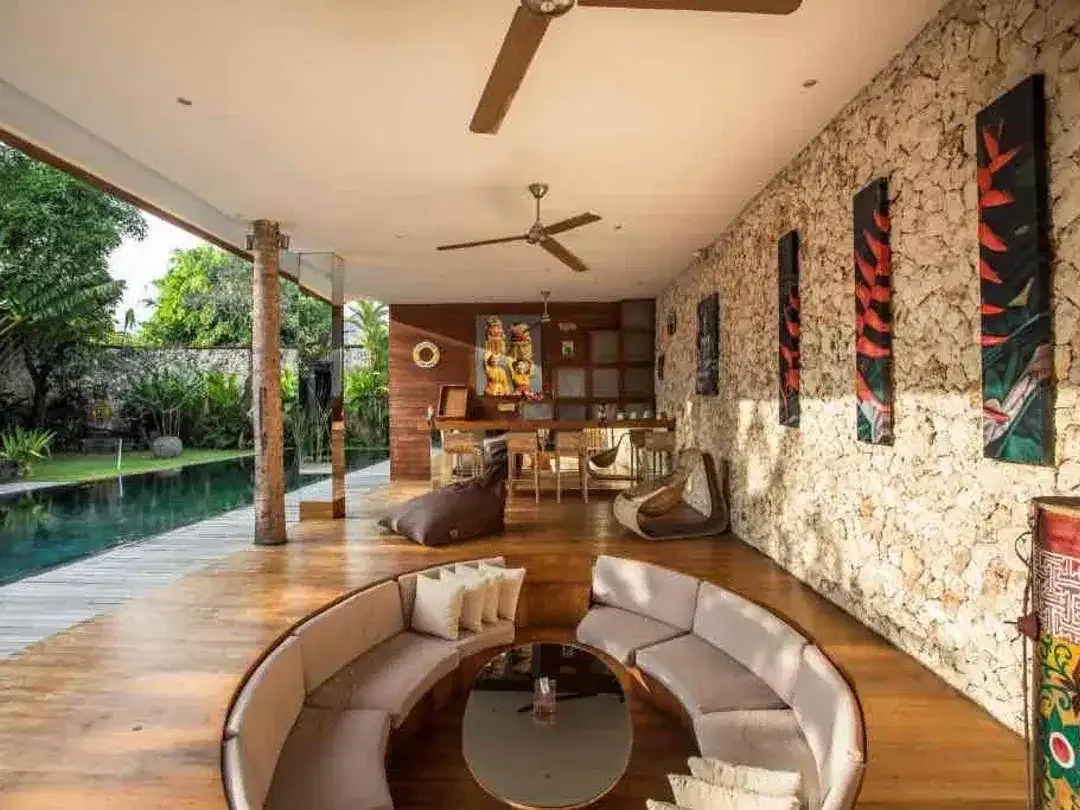 FOR SALE VILLA MODERN SEMINYAK 4BR - Image 3 of 10