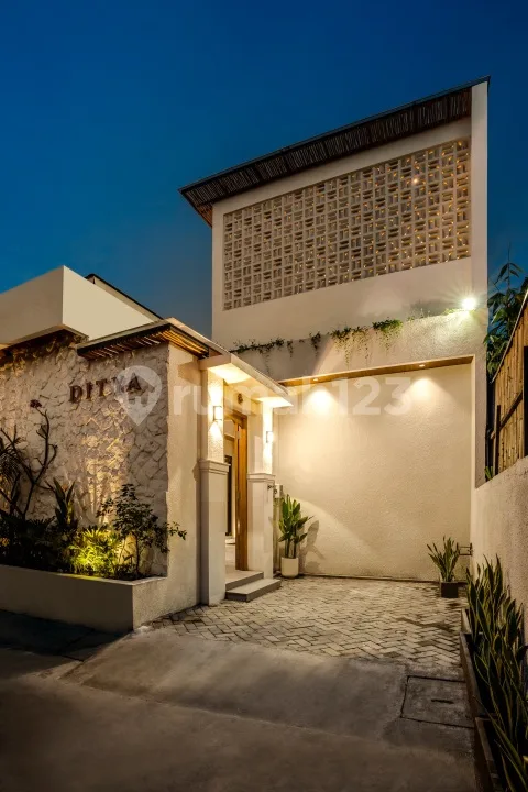Price Reduced New Modern Villa 3 Beds Kerobokan - Image 4 of 4