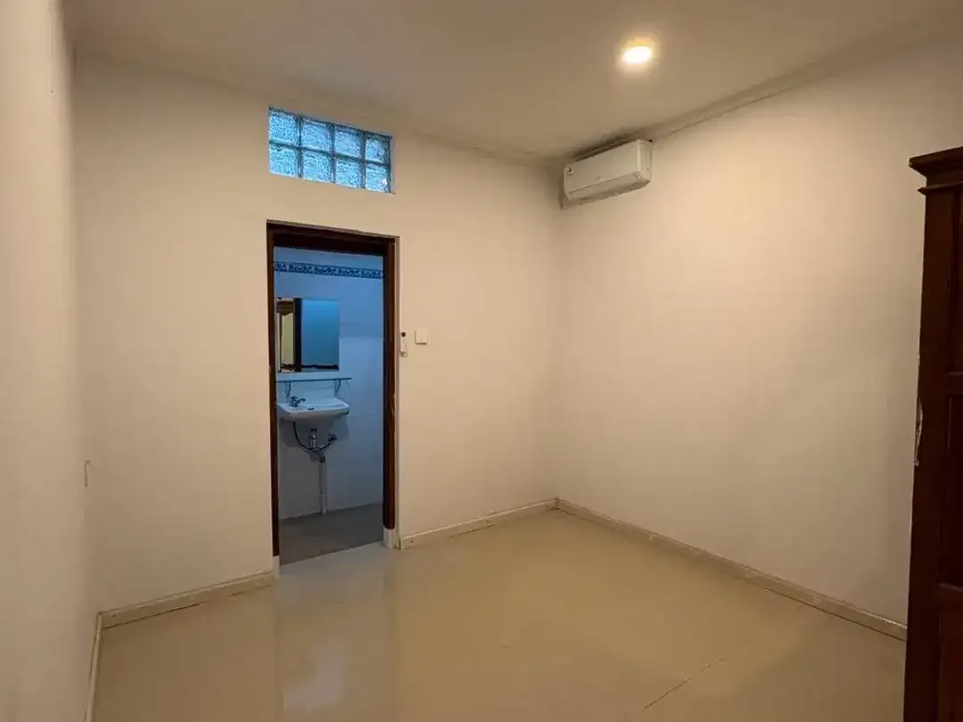 Disewakan Rumah di Perum Kori Nuansa Jimbaran - Image 7 of 10