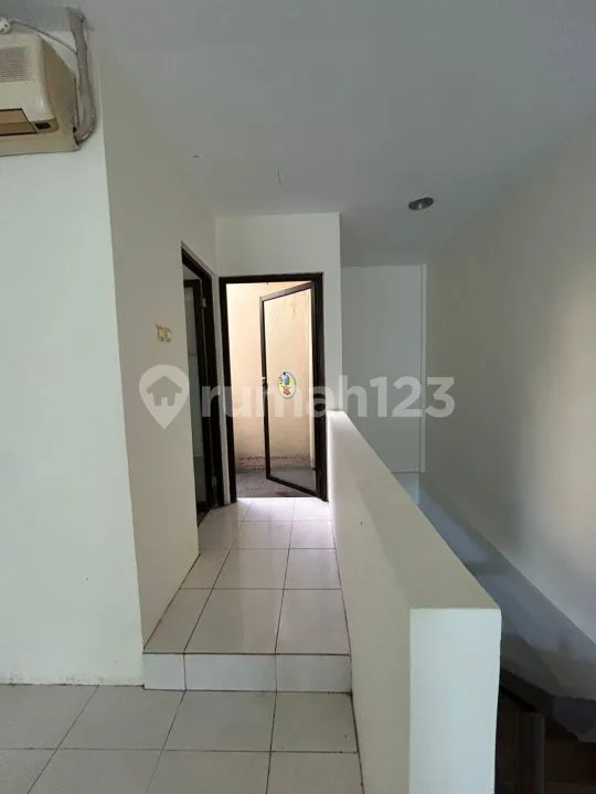 Dijual Ruko 2 Lantai Strategis di Jalan Diponegoro - Denpasar - Image 4 of 4