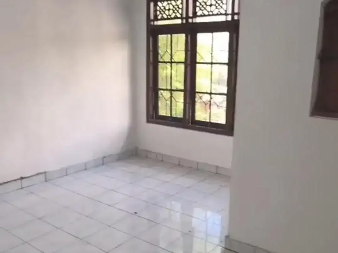 Properti Strategis 2 Lantai di Jantung Kota Denpasar (Dekat Simpang 6 & Akses Utama) - Image 9 of 10