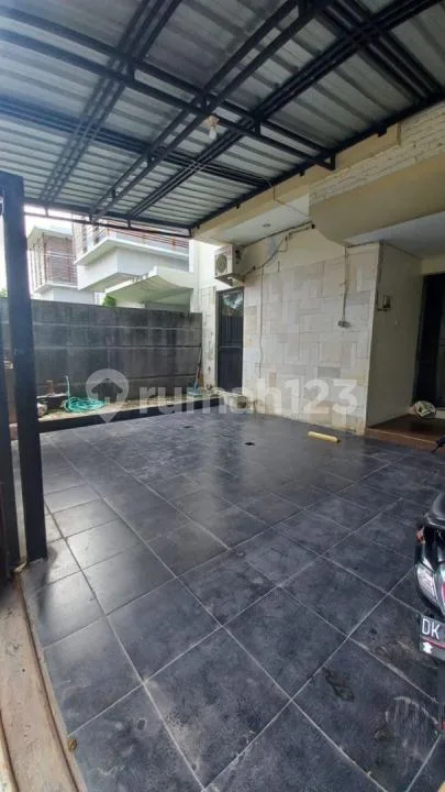 Jual Rumah 2 Lantai ,Renon Area, Lingkungan Bagus, Bebas Banjir - Image 3 of 4