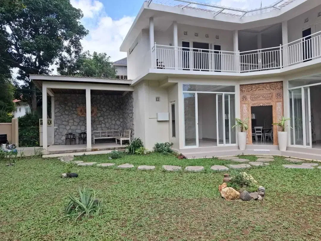 Rumah Strategis Nyaman di Jl Ahmad Yani Peguyangan Denpasar - Image 1 of 10