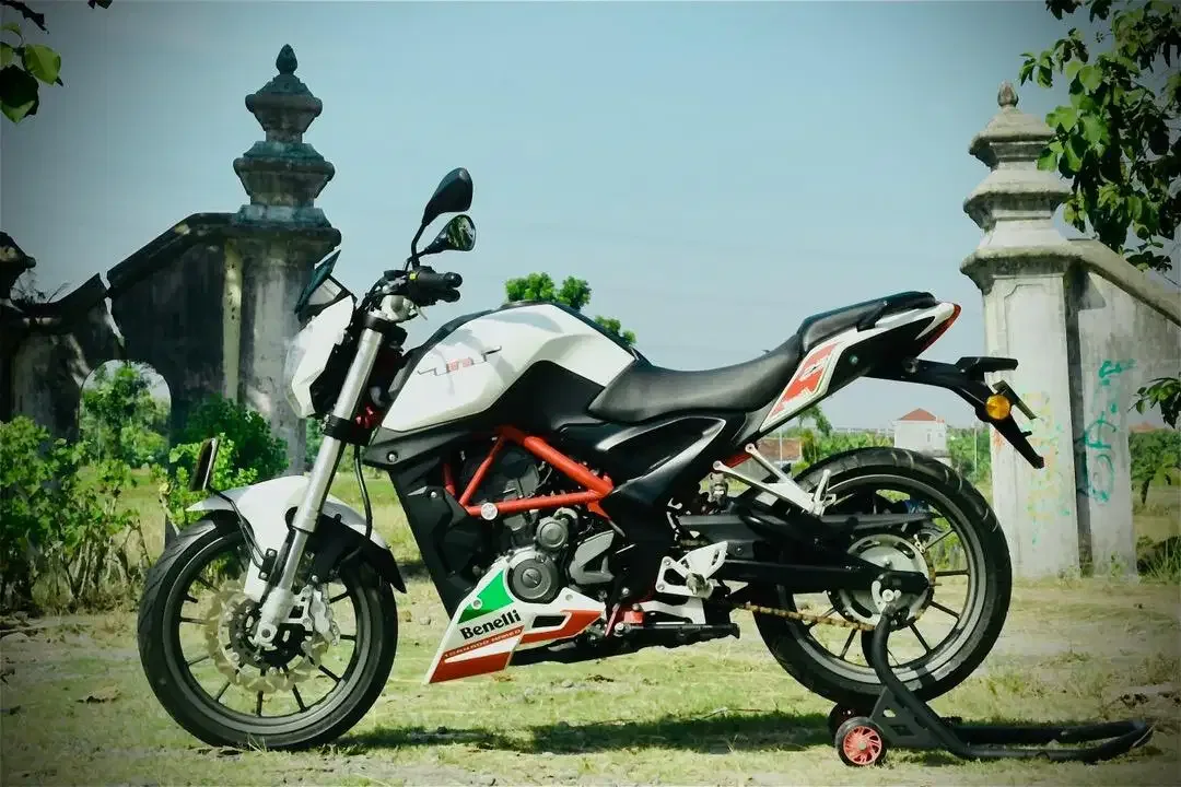 Benelli TNT 250 mulus MT25 Z250 KTM Duke250 siap pakai - Image 2 of 4