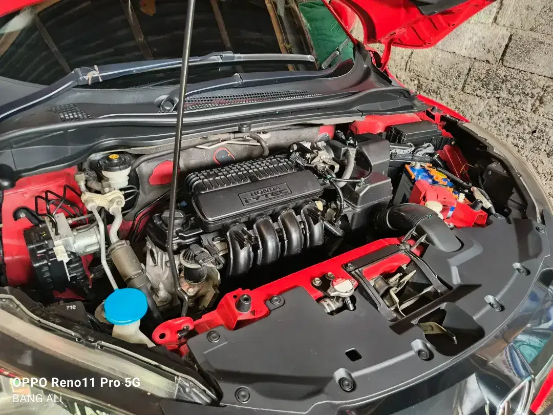 HR-V E metic tahun 2017 - Image 4 of 10