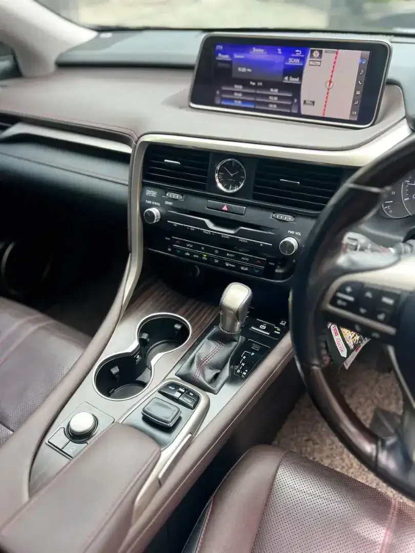Lexus RX 2016 Low KM 40rban - Image 6 of 10