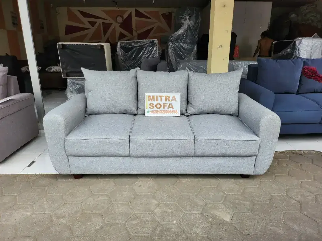 Sofa L Ruang kecil + meja , Bisa Service Sofa ,Perbaikan Kursi Makan - Image 5 of 10