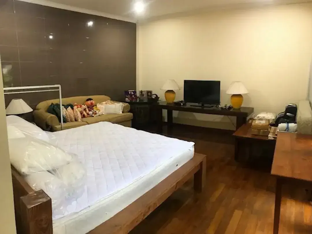 Prime Location! Villa 4 Bedrooms Lokasi Central Petitenget, Seminyak - Image 9 of 10