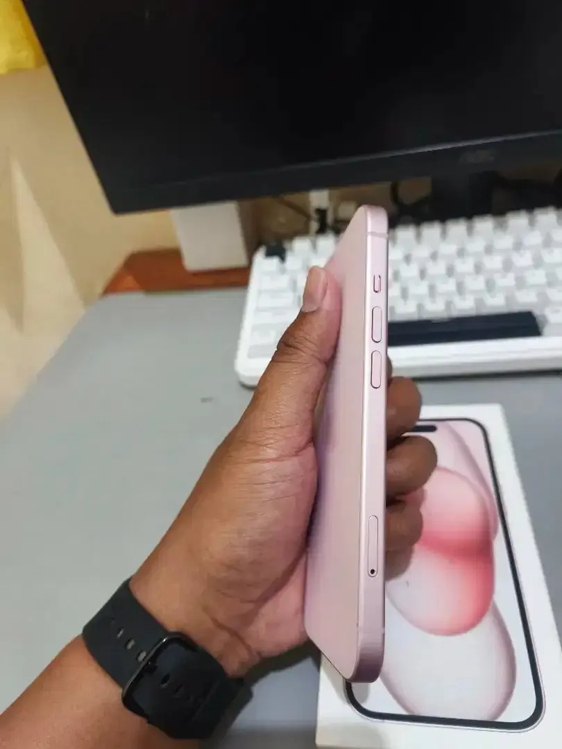 IPHONE 15 256GB iBOX — PERFECT LIKE NEW - Image 4 of 5