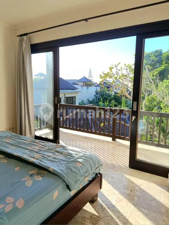 Disewakan Villa di Ungasan dengan View yang Menawan - Image 4 of 4