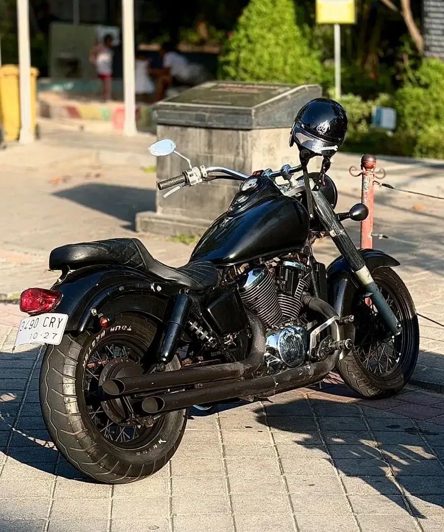 Honda Shadow 400 - Image 1 of 3