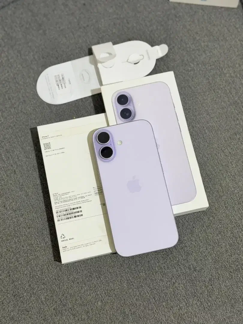 iPhone 17 256GB Bea Cukai Dual SIM Fisik Purple Rare Unit - Image 1 of 5