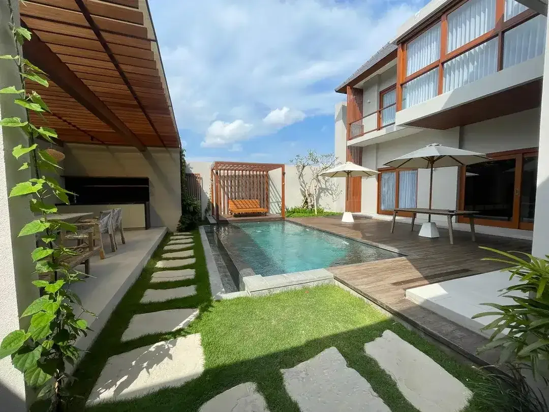 PREMIUM 4-BEDROOM VILLA IN UMALAS BUMBAK - Image 4 of 10