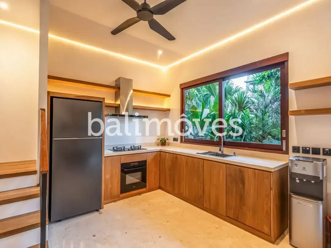 Villa Menawan dengan Dua Kamar Tidur di Tepi Pantai Sanur - Image 3 of 10