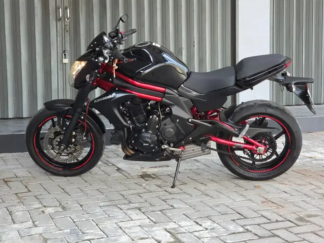 Moge Naked Kawasaki ER6N/ER6 ABS th 2015 Red Chasis Like New Siap Gas - Image 10 of 10