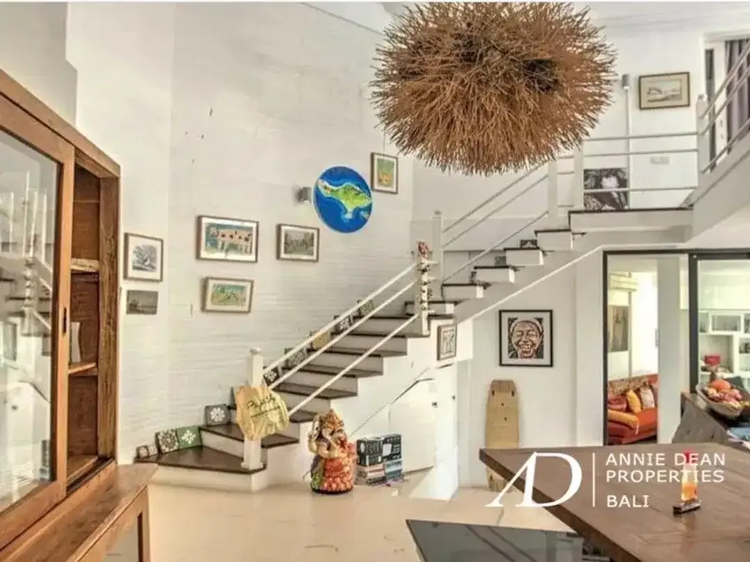 REEHOLD | PRIVATE TROPICAL ESTATE WITH RICE FIELD VIEWS - PERERENAN - Image 9 of 10