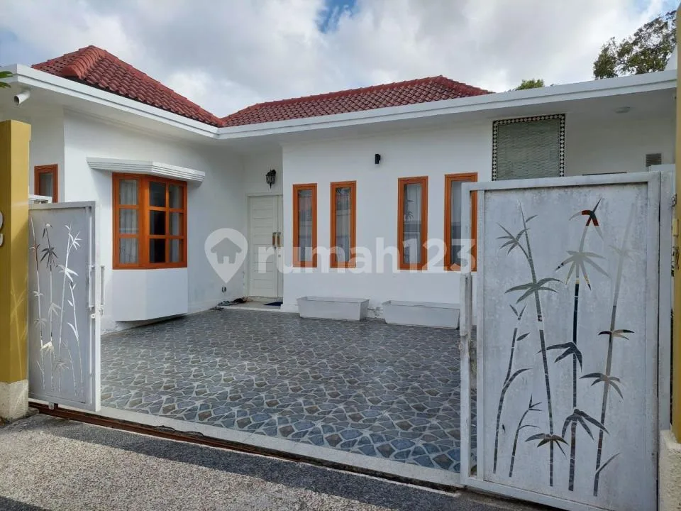 Rumah Modern di Cluster Yudistira, Pecatu Indah Resort - Image 2 of 4