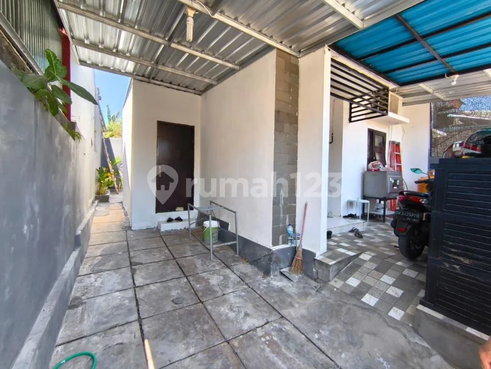 Rumah 1 Lantai One Gate System Security 24 Jam di Goa Gong, Kutuh - Image 2 of 4