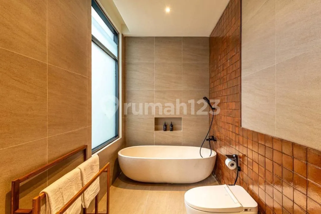 Villa Dijual Lokasi Seminyak - Image 4 of 4