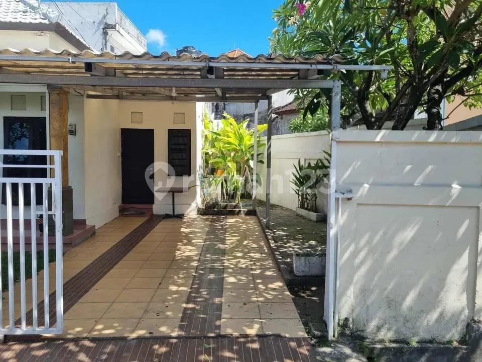 Rumah 2Br Full Furnished Baru Renovasi Tibubeneng Canggu - Image 1 of 4