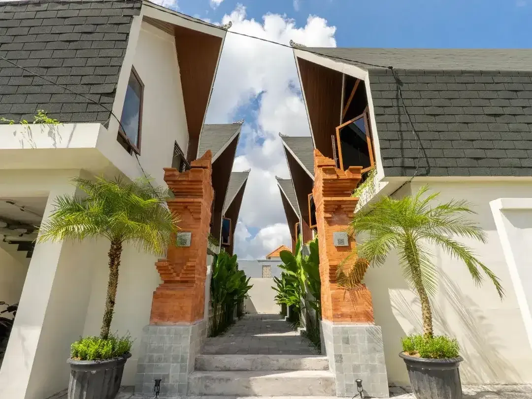 KOMPLEK VILLA 5 UNIT DI KEMENUH UBUD GIANYAR BALI - Image 1 of 10