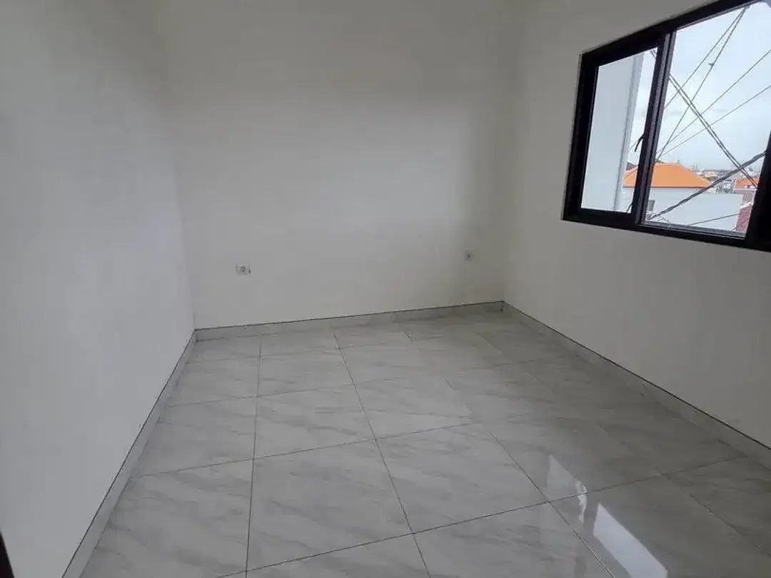 Ruko 3 Lantai Lokasi Dekat Pinggir Jalan Sesetan Disewakan, Denpasar Selatan - Image 3 of 7