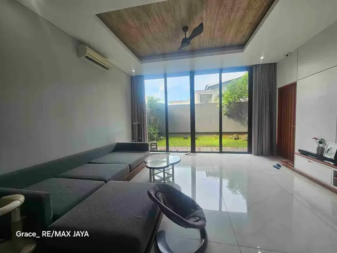 Rumah Modern Ekslusif di Mahendradata Denpasar Barat - Image 5 of 10