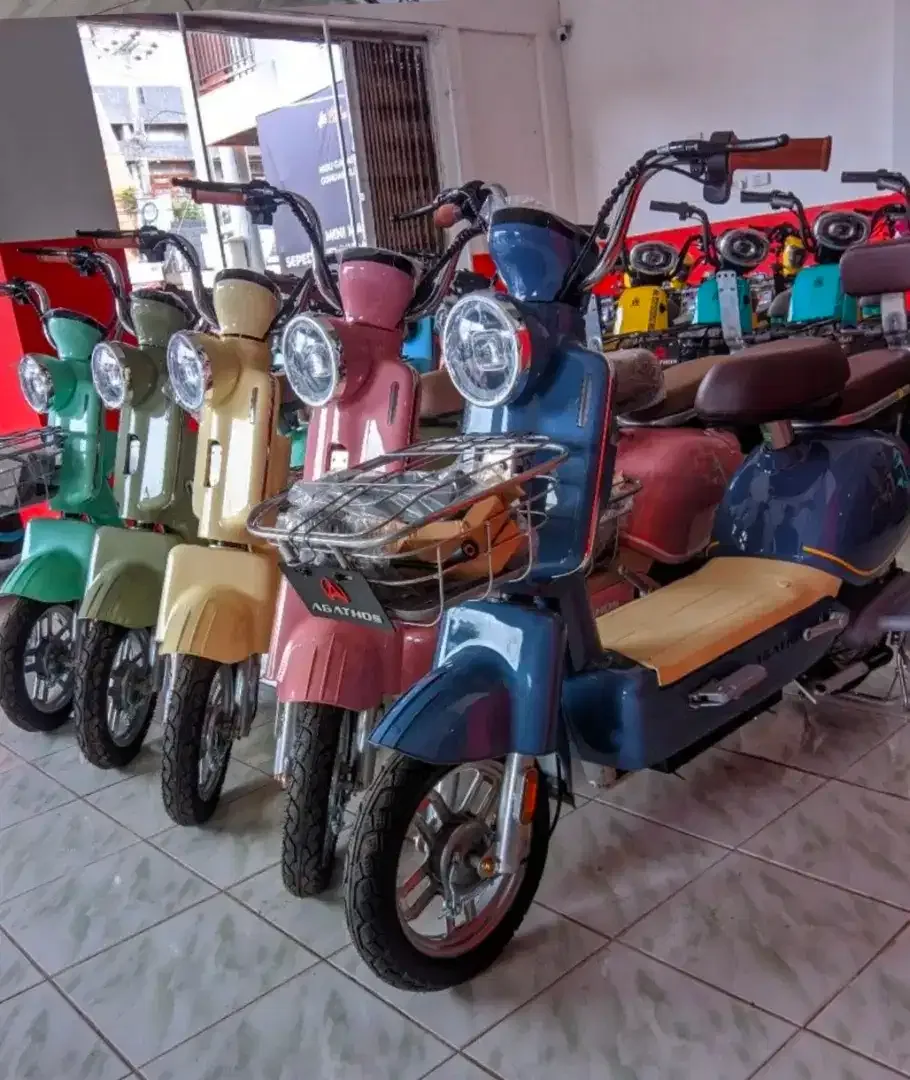 PROMO CASH & CREDIT SEPEDA LISTRIK TANPA DP - Image 2 of 3