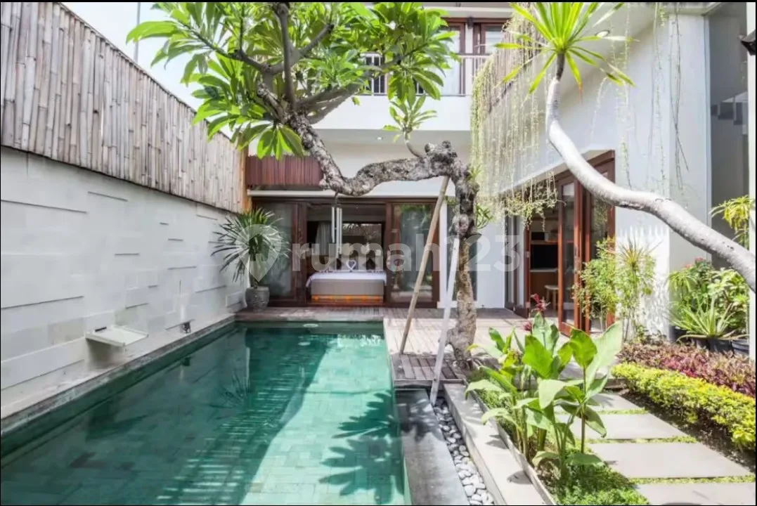Forsale 3Br Villa Seminyak, Freehold + Full Furnished + Well Kept - Image 2 of 4