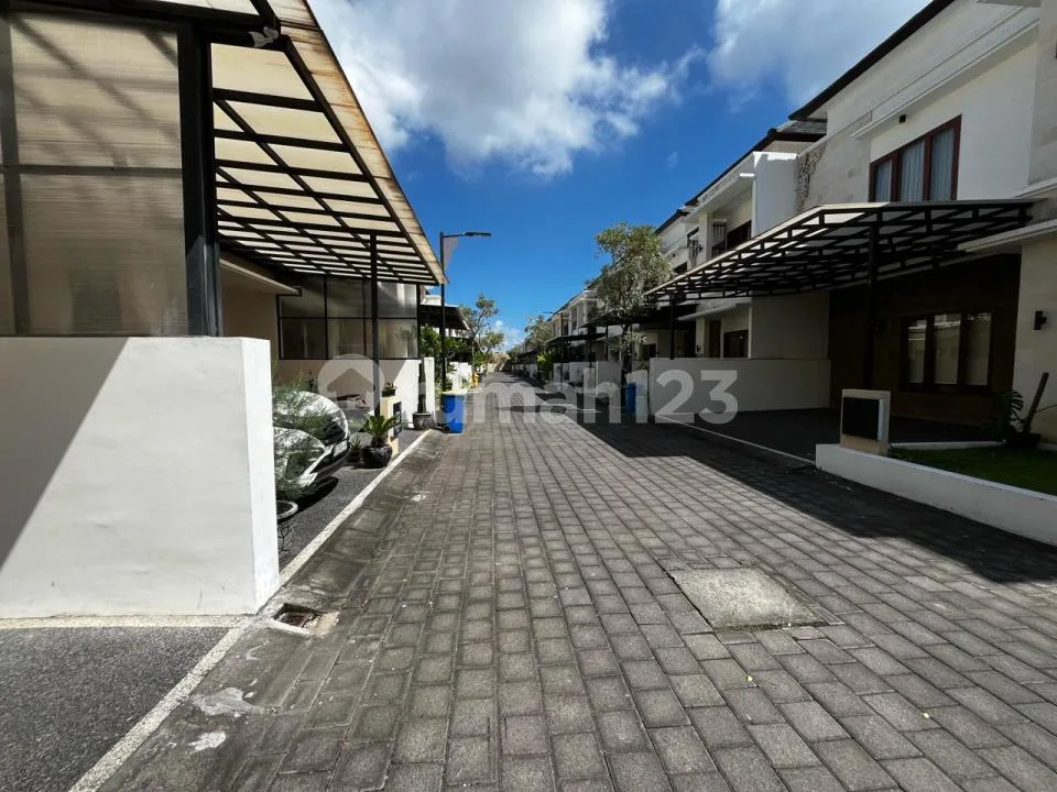 Modern 4 Bedroom Villa In Seminyak - Image 3 of 4