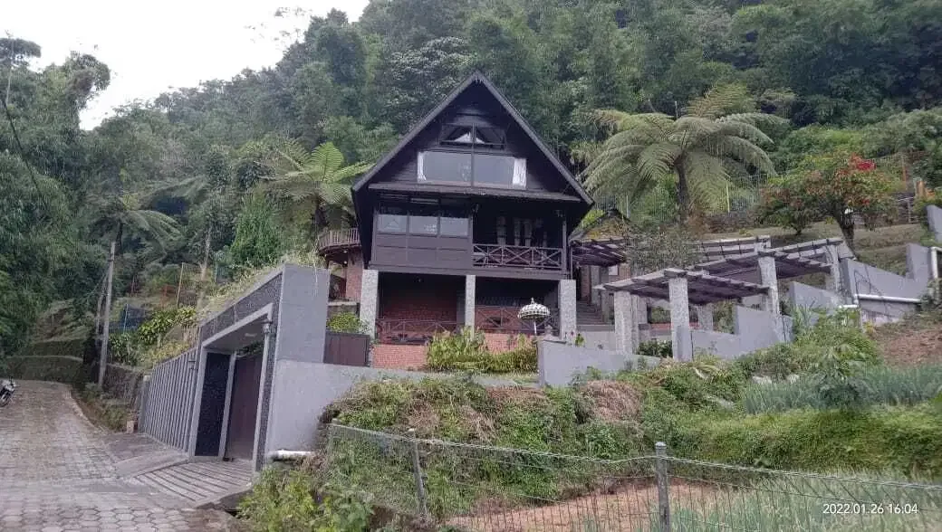 DIJUAL VILLA VIEW KOTA - Image 1 of 10