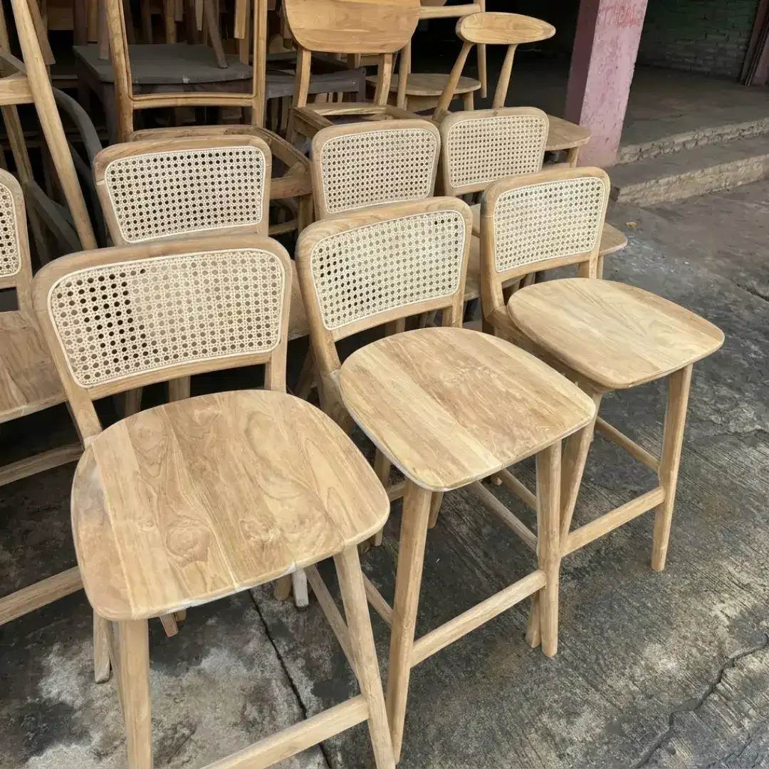 Kursi Bar Cafe Makan Restoran Kayu Jati Anyaman Rotan [Non Finishing] - Image 4 of 4