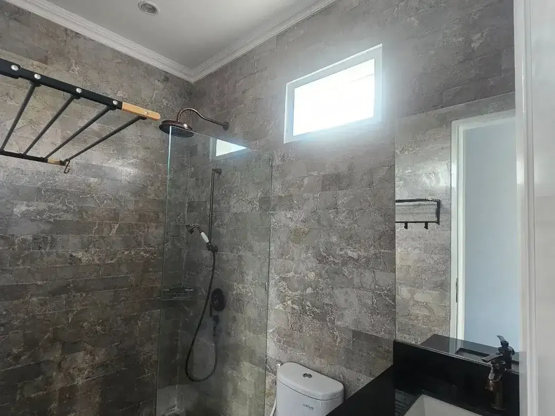 Villa Mewah Modern Dijual di Area Tegal Cupek, Kuta - Image 8 of 10