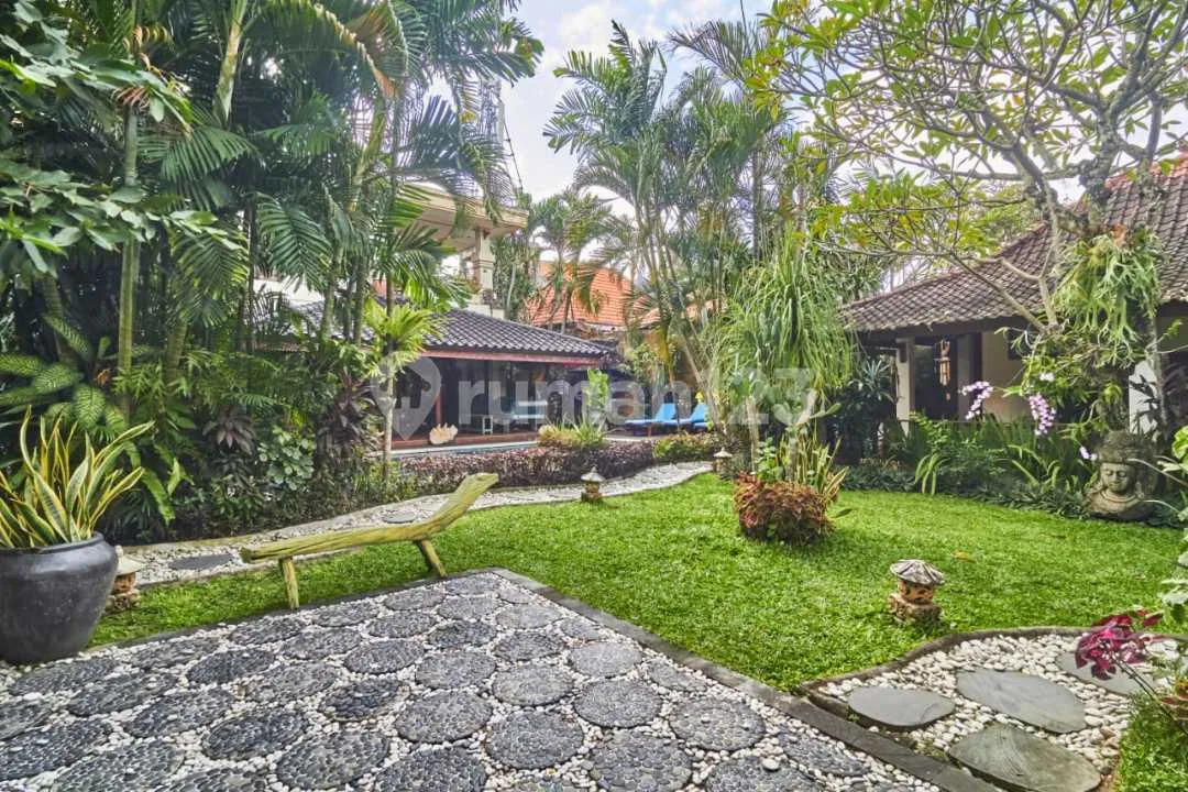 Spacious Villa For Sale In The Heart Of Seminyak - Image 4 of 4