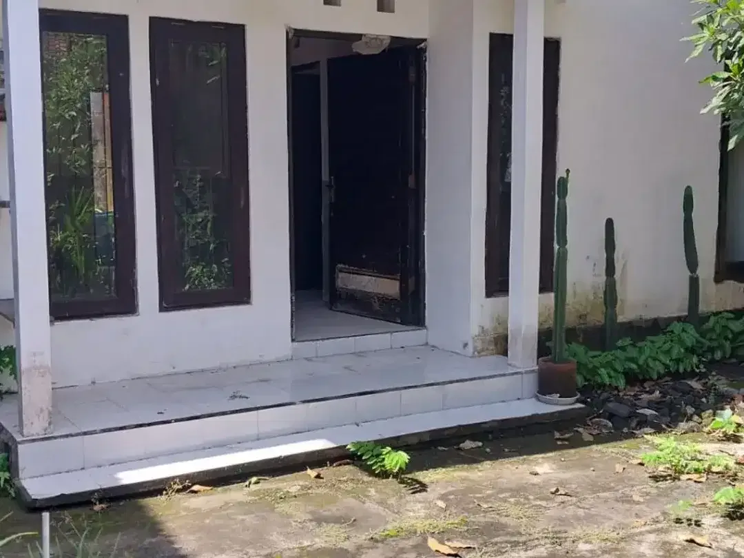 Dijual tanah kecil di Tibubeneng Canggu bonus rumah - Image 4 of 6