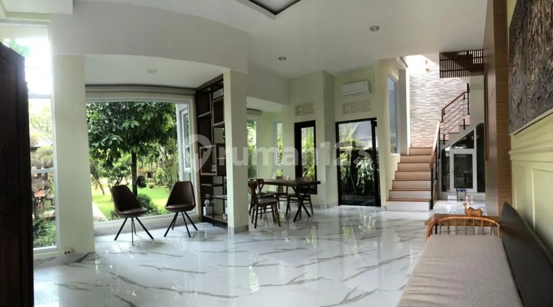 Di Bawah Harga Pasar! Rumah Prestisius Halaman Luas di Renon - Image 4 of 4