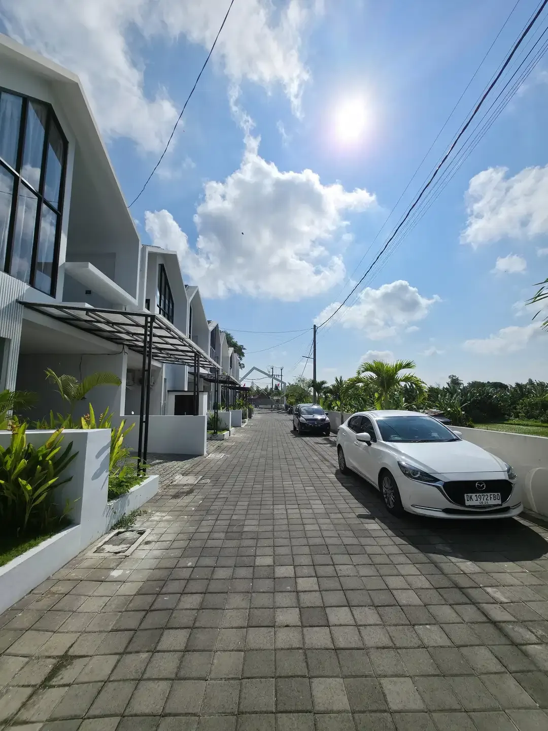 Villa Mewah Baru View Sawah Strategis di Seminyak Bali - Image 3 of 8
