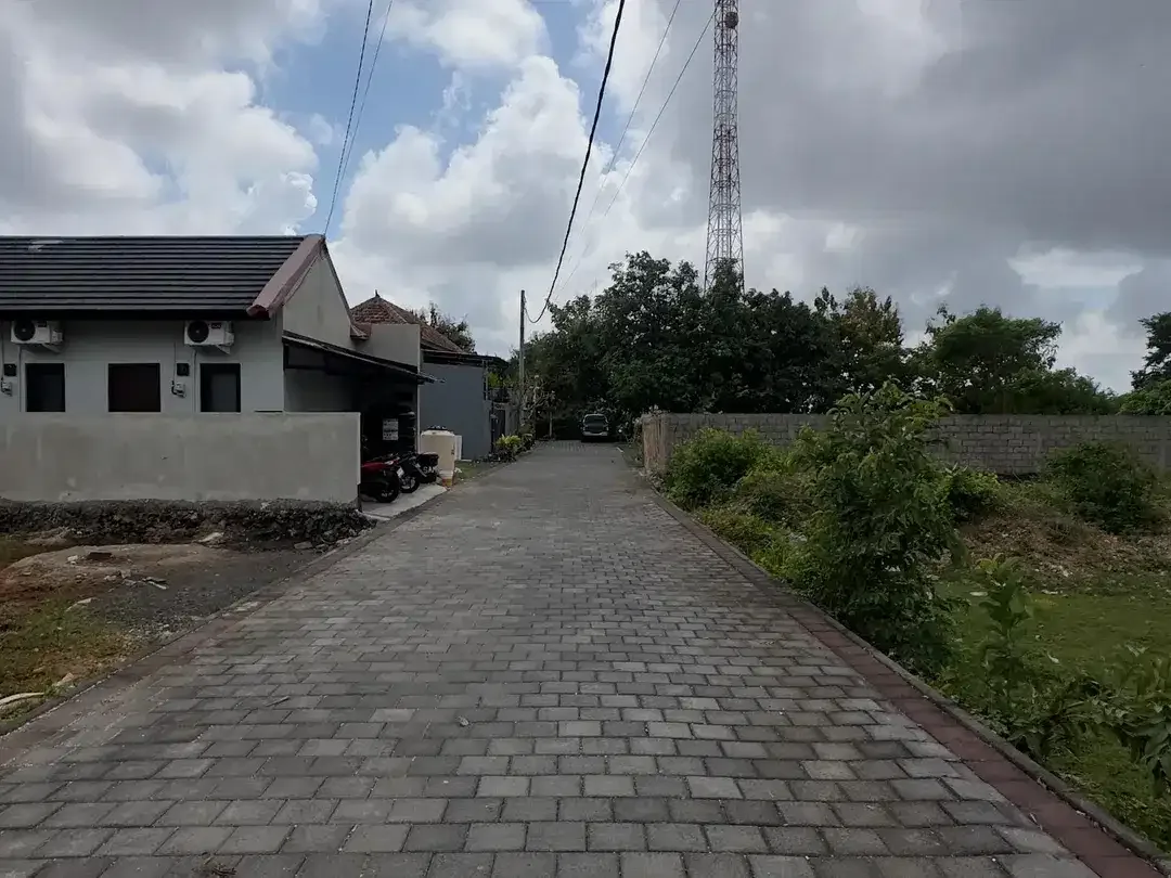 Dijual Tanah 300m2 Posisi Hook Lokasi Gg LoveBird Melangkaja - Image 6 of 8