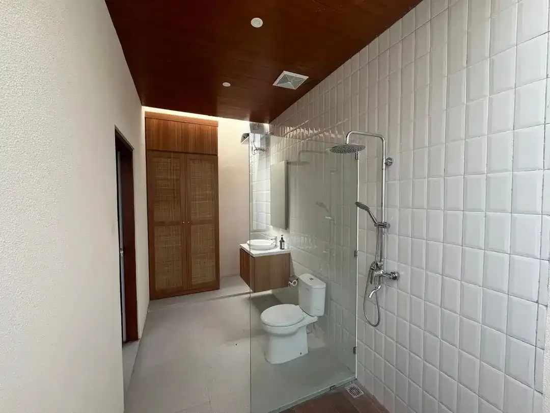 DI JUAL VILLA DI NUSA DUA BADUNG BALI DEKAT PINTU TOLL - Image 4 of 10