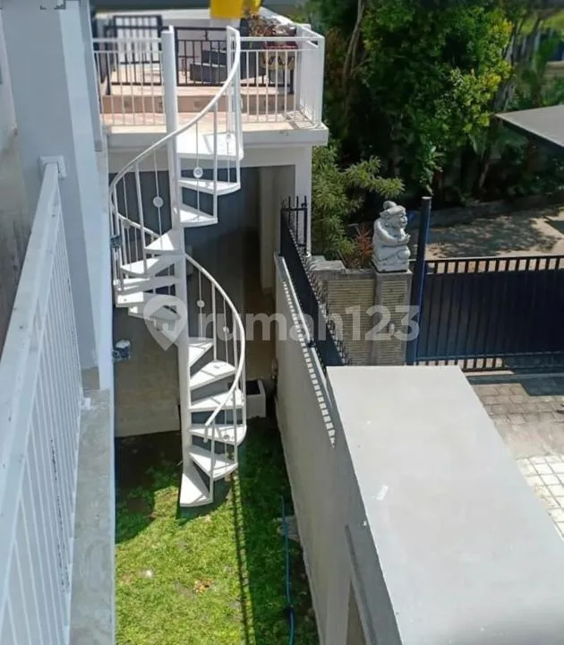 Sewa Rumah Modern Full Furnished 4 KM Tibubeneng - Image 3 of 3